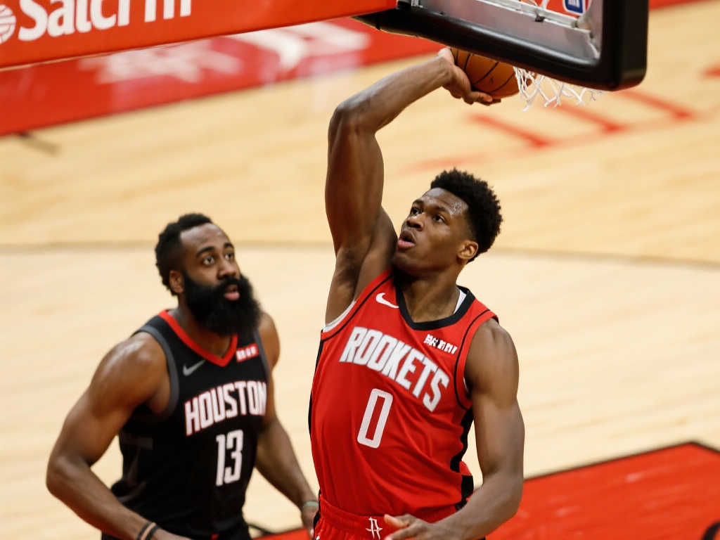 事件并非偶 事件并非偶