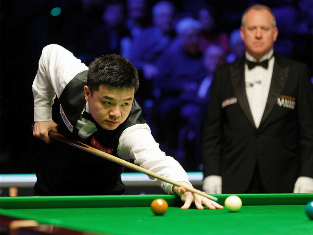 而马刺队则 而马刺队则